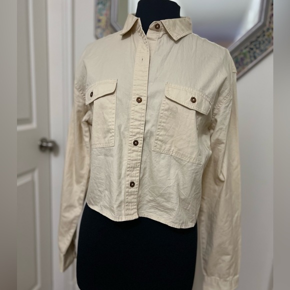 NWT Forever 21 Woven Button Down Shirt Natural - Picture 6 of 14